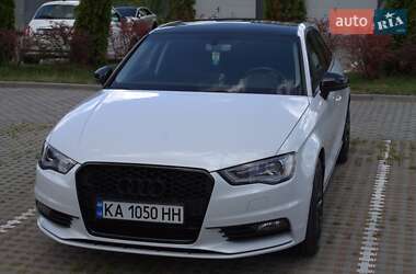 Седан Audi A3 2016 в Киеве