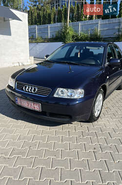 Хэтчбек Audi A3 2001 в Черновцах