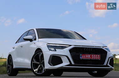 Седан Audi A3 2021 в 