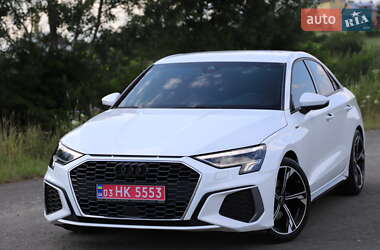 Седан Audi A3 2021 в 