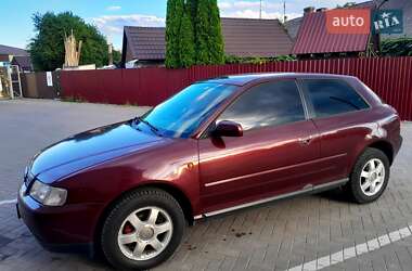 Хэтчбек Audi A3 1997 в 