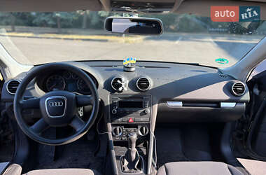 Хэтчбек Audi A3 2007 в 