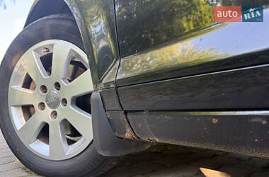 Хэтчбек Audi A3 2006 в 