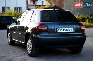 Хетчбек Audi A3 2002 в 