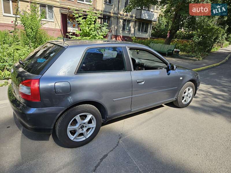 Хэтчбек Audi A3 2003 в Днепре