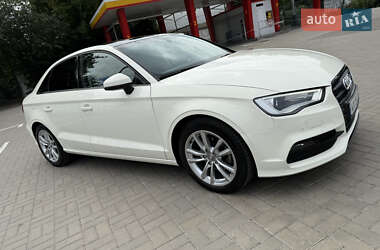 Седан Audi A3 2015 в 
