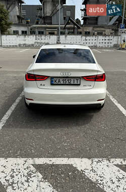 Седан Audi A3 2015 в 