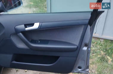 Хэтчбек Audi A3 2004 в 