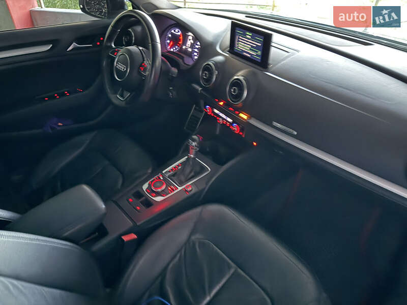 Кабриолет Audi A3 2015 в Киеве