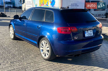 Хетчбек Audi A3 2012 в 