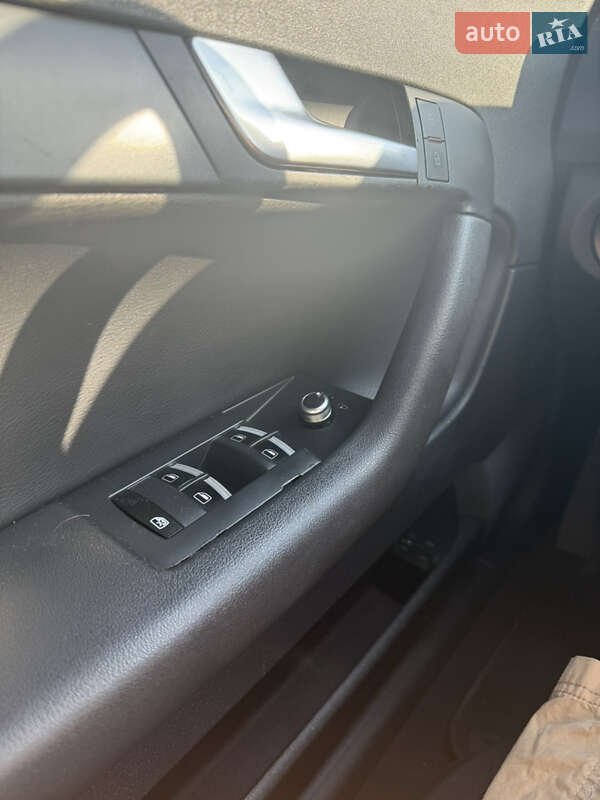 Хетчбек Audi A3 2012 в Дніпрі