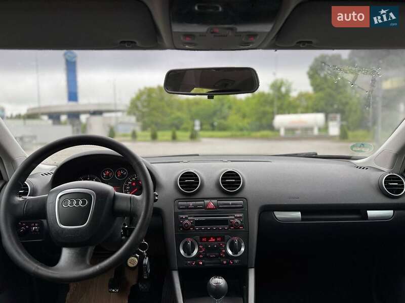 Хэтчбек Audi A3 2005 в Вознесенске