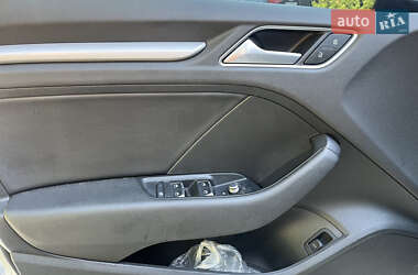 Седан Audi A3 2016 в 
