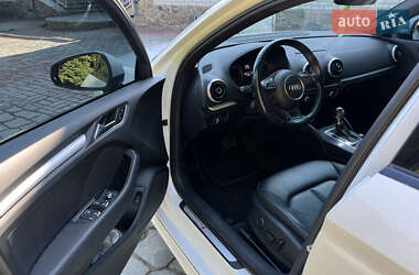 Седан Audi A3 2016 в 