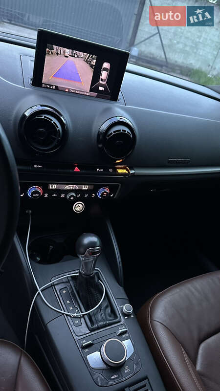 Седан Audi A3 2018 в Львове