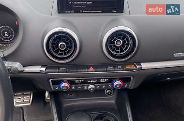 Седан Audi A3 2017 в 
