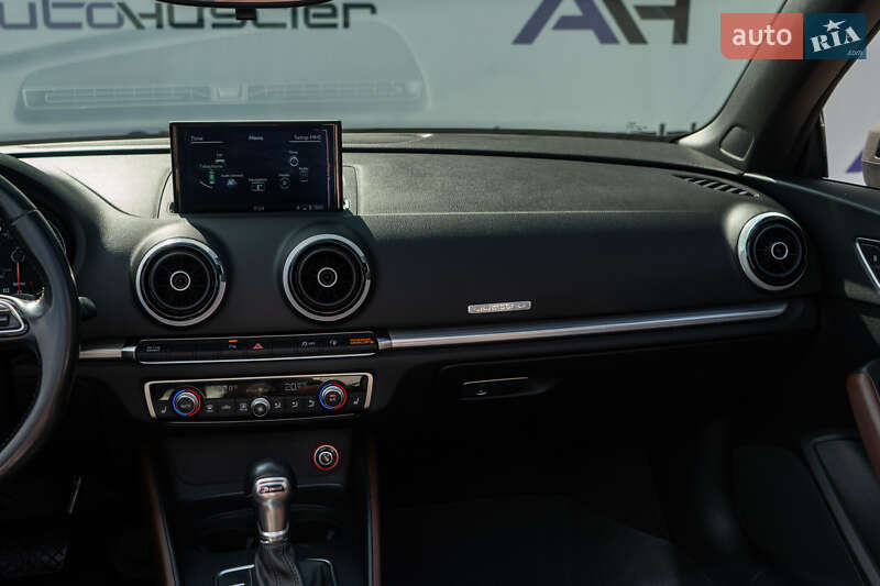 Кабріолет Audi A3 2015 в Києві