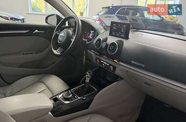 Седан Audi A3 2015 в 