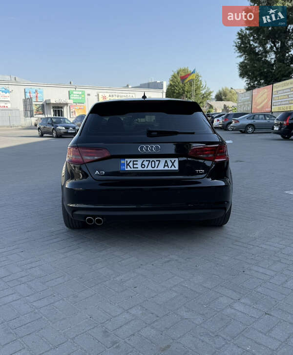 Хэтчбек Audi A3 2015 в Павлограде