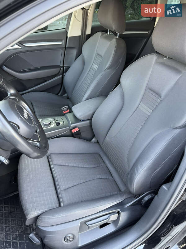 Хэтчбек Audi A3 2015 в Павлограде