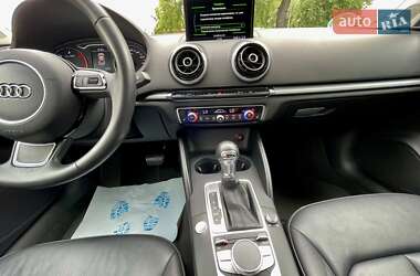 Седан Audi A3 2015 в 