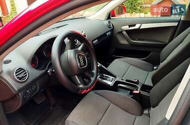 Хэтчбек Audi A3 2005 в 
