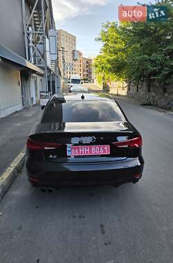 Седан Audi A3 2018 в 