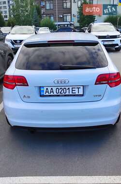 Хэтчбек Audi A3 2012 в 