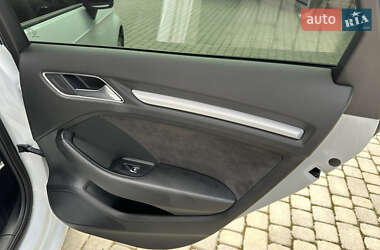 Хэтчбек Audi A3 2016 в 