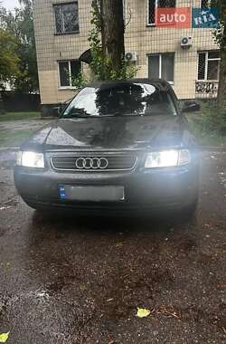 Хэтчбек Audi A3 2000 в Киеве