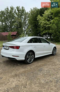 Седан Audi A3 2018 в 