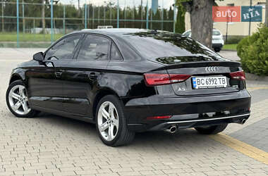 Седан Audi A3 2016 в 