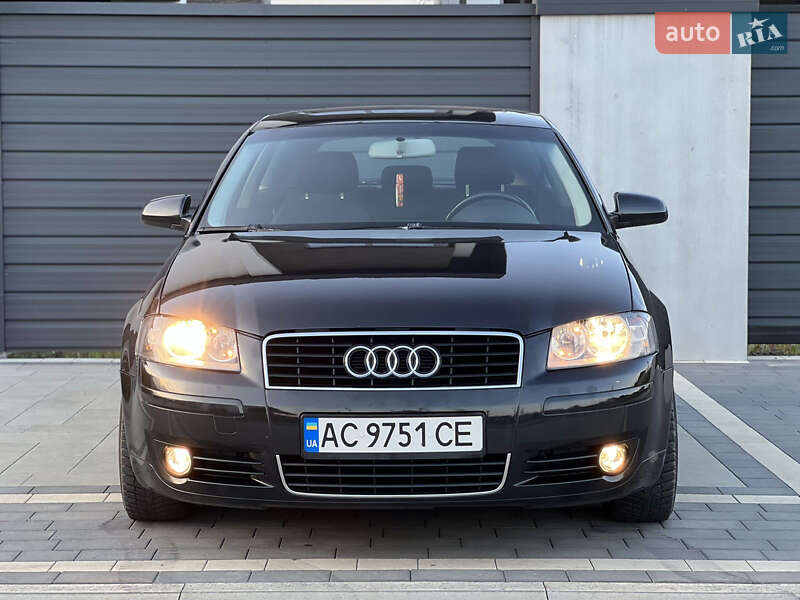 Хэтчбек Audi A3 2004 в 