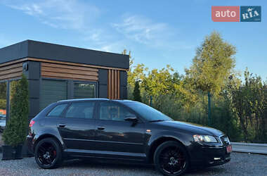 Хэтчбек Audi A3 2006 в 