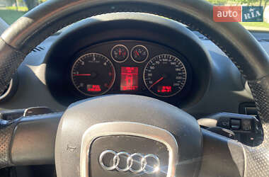 Хэтчбек Audi A3 2005 в 