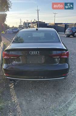 Седан Audi A3 2018 в 