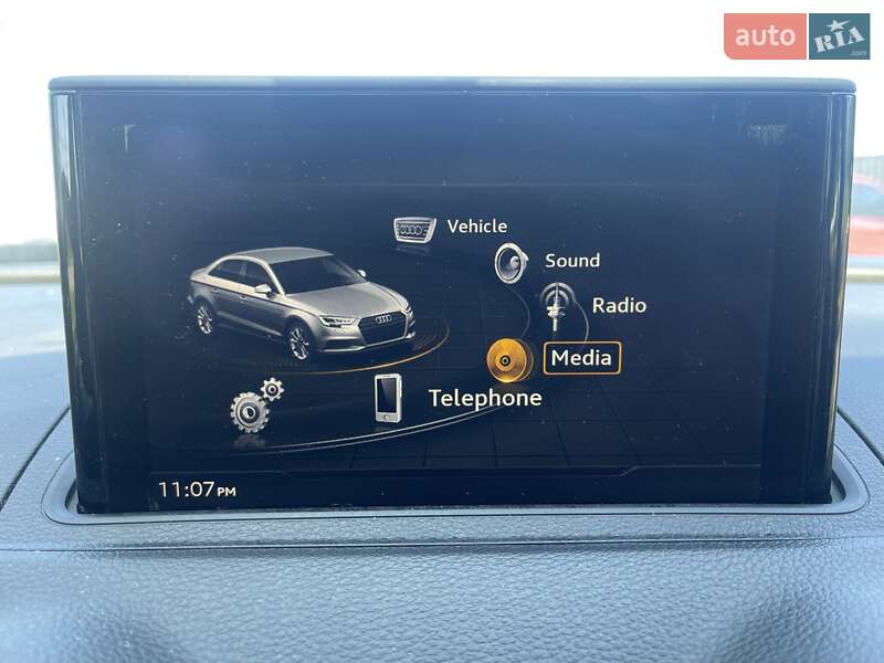 Седан Audi A3 2018 в Львове