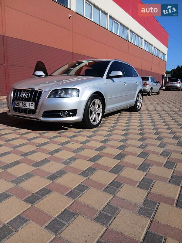 Хэтчбек Audi A3 2012 в Гайсине