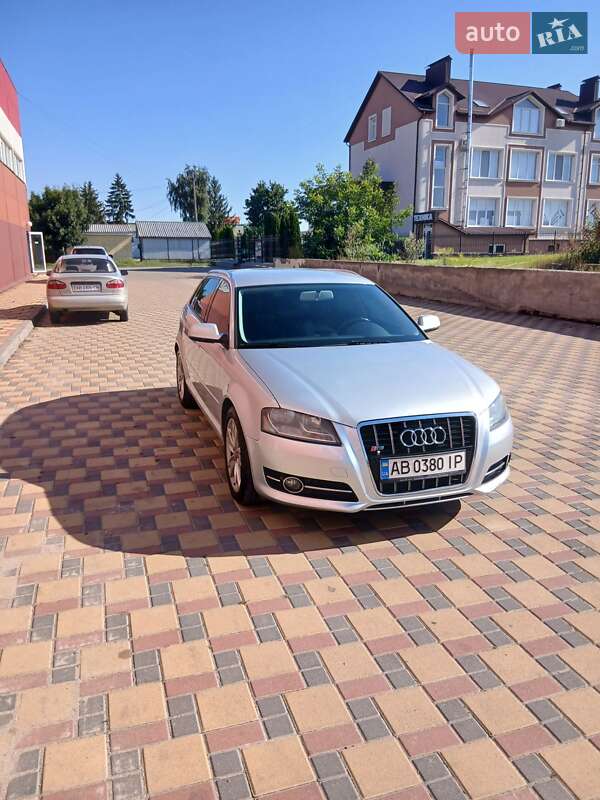 Хэтчбек Audi A3 2012 в Гайсине