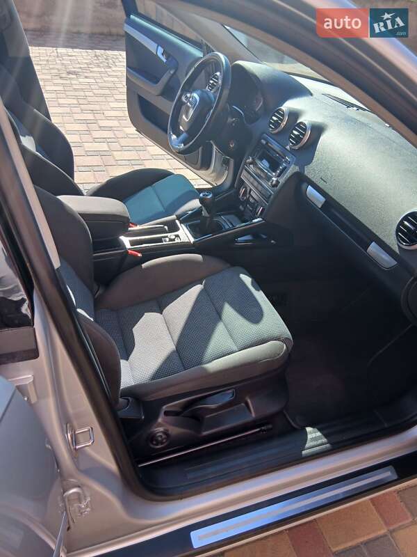 Хэтчбек Audi A3 2012 в Гайсине