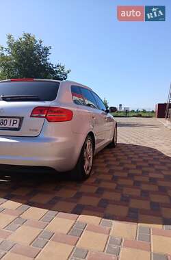 Хэтчбек Audi A3 2012 в 