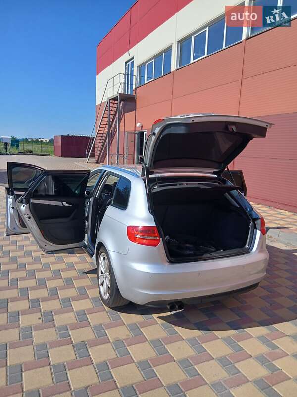 Хэтчбек Audi A3 2012 в Гайсине