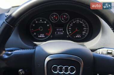Хэтчбек Audi A3 2010 в 