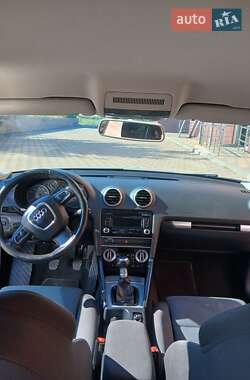 Хэтчбек Audi A3 2012 в 