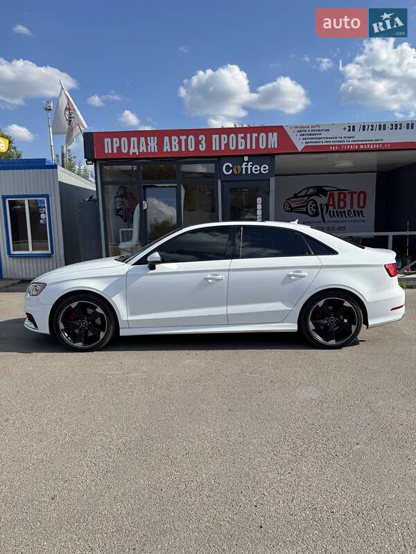 Седан Audi A3 2016 в Каменке