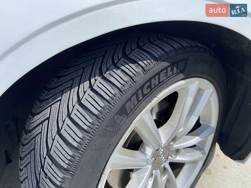 Седан Audi A3 2016 в Киеве