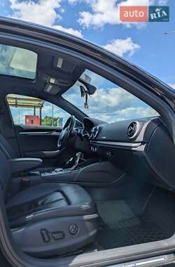 Хэтчбек Audi A3 2016 в Киеве