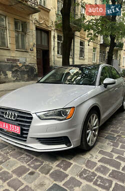 Седан Audi A3 2014 в Львові