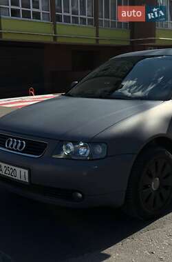 Хэтчбек Audi A3 1998 в 