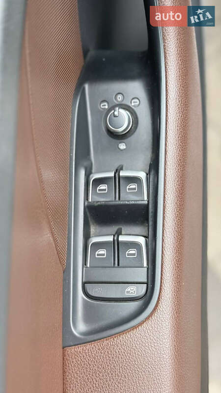 Седан Audi A3 2015 в Львове